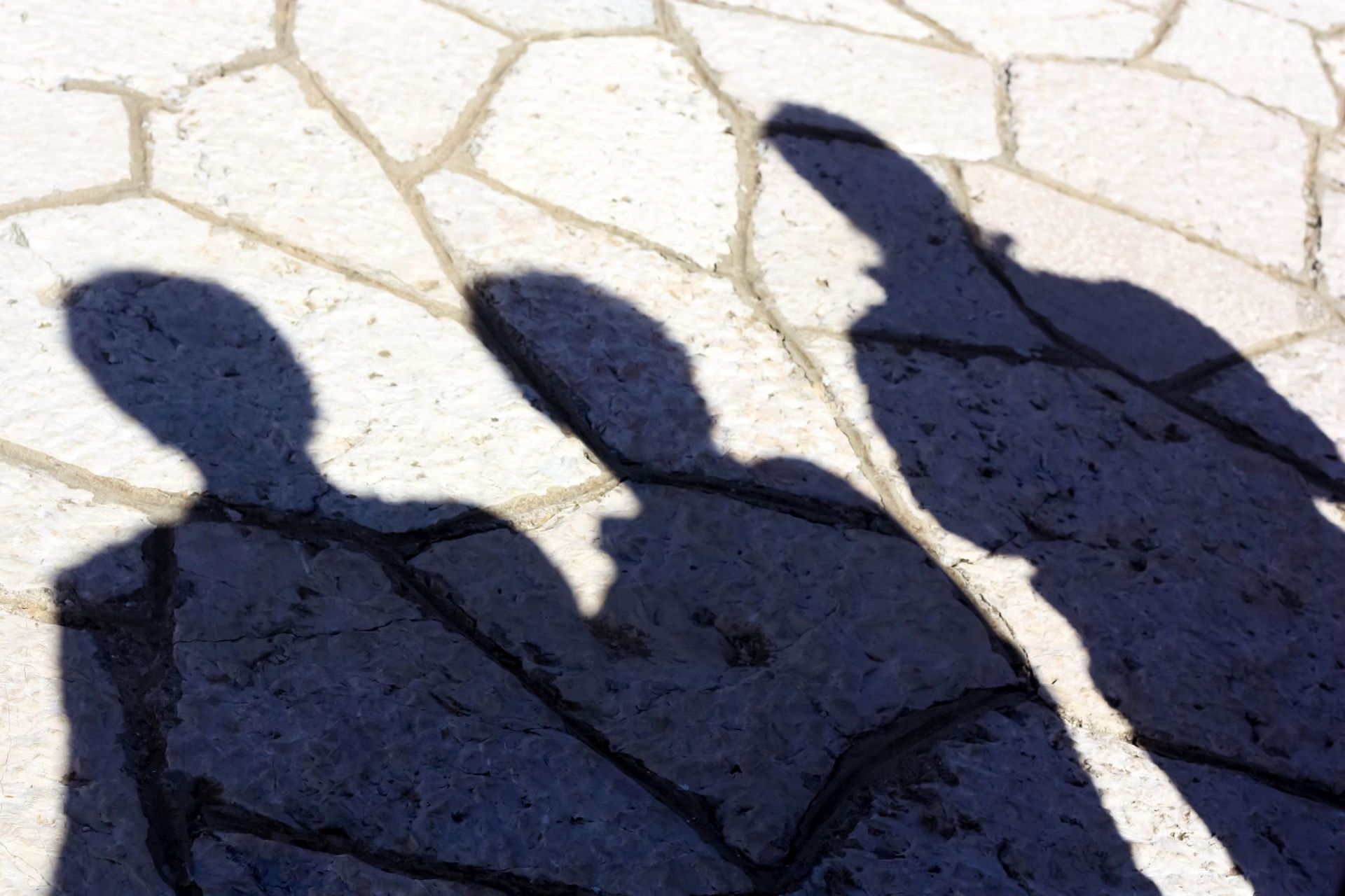 Schattenbild von drei Frauen